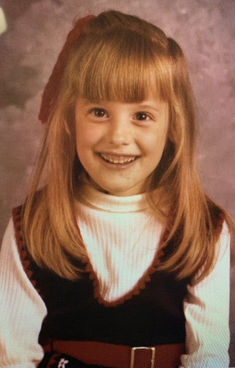 JanuaryMovie's tweet photo. QT with a childhood yearbook photo or whatever you’ve got.
Show me your cute faces ☺️ https://t.co/hw3m3opnvl