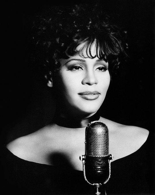 Happy birthday to one of my favorite singers oat the one and only whitney houston 