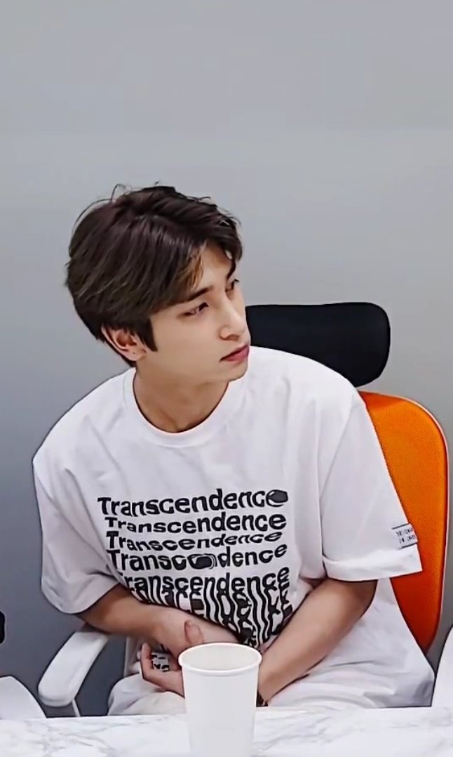 이한결 옷장 tweet media