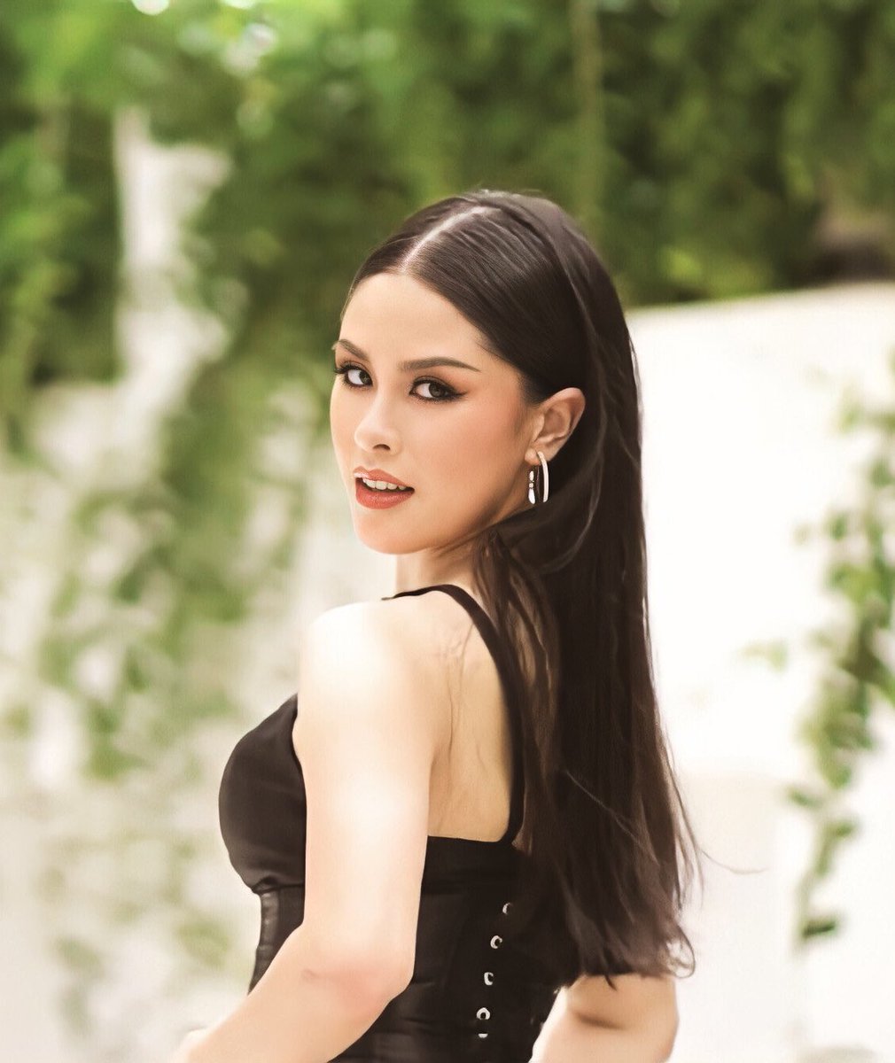 jennystyles127's tweet photo. Slay Kween, we got your back 

@KissesDelavin KIRSTEN DANIELLE DELAVIN
 #Kisses4Universe #KissesDelavin https://t.co/U2XuKKdds6