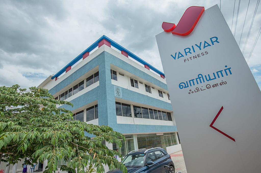SALEMSHARAVANAN's tweet photo. ‘Variyar Fitness’ will provide the students and staff at the Medical College campus a state-of-the-art gymnasium. The public of Salem will also benefit. 💪 #VMRF #VMKVMC #VinayakaMissions #KVSTAR https://t.co/tfA8KpMNhl