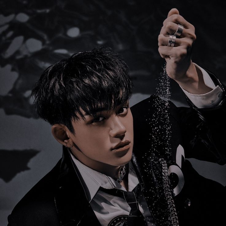 ||  Lucas Version ||

LIKE - For A DM. 

RETWEET - For A Cock Pic In Your DM.