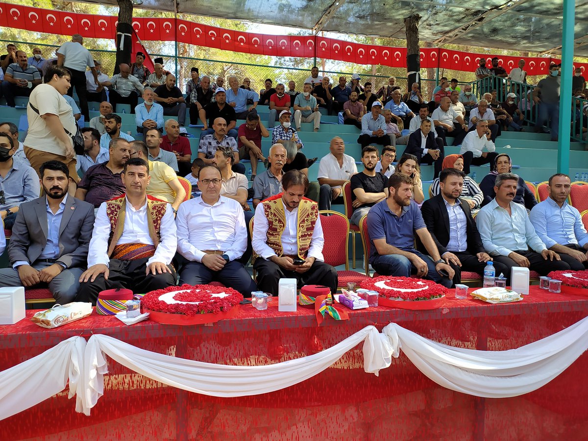 AntakyaRefah's tweet photo. Yeniden Refah Partisi Antakya İlçe Teşkilatı - Yayladağı Geleneksel Aba Güreşleri etkinliğinden görüntüler. https://t.co/3oES6P6oZG
