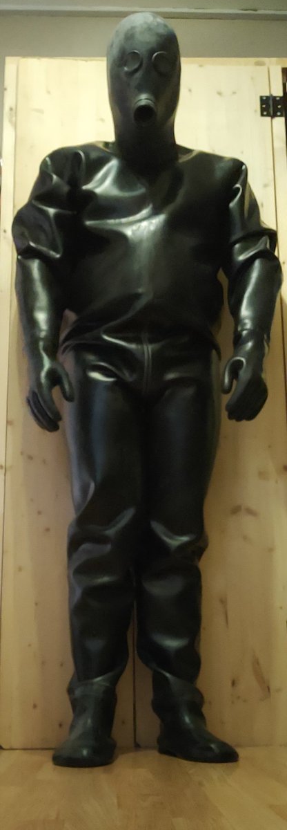 DutchRubberguy tweet media