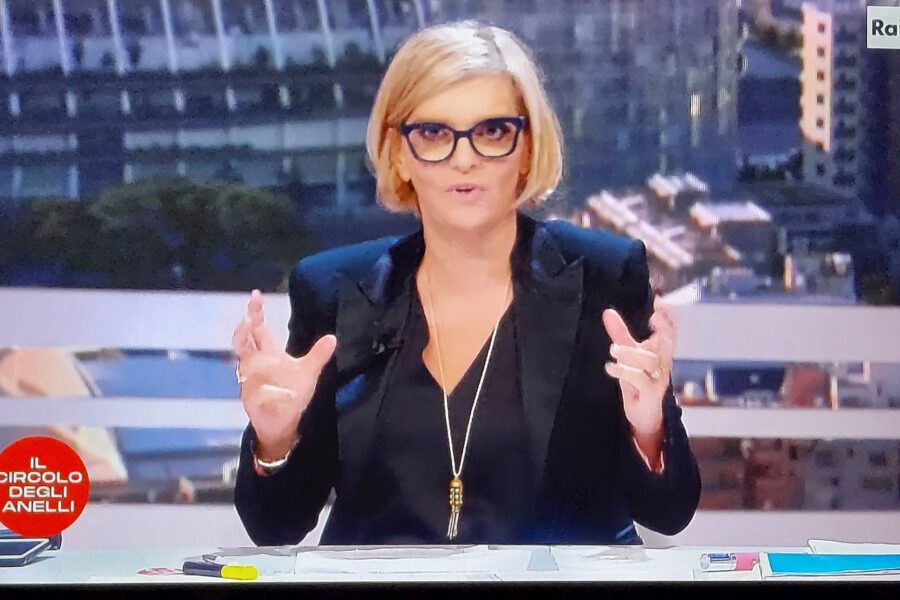 “Durante queste #Olimpiadi abbiamo raccontato i sogni di tanti ragazzi. E allora io vi prego di rivolgere un pensiero a #PatrickZaki, che è un ragazzo i cui sogni si sono fermati da 18 mesi."

<a href="/destefanoaless/">AlessandraDeStefano</a>, ieri in chiusura a #IlCircolodegliAnelli. Grazie.