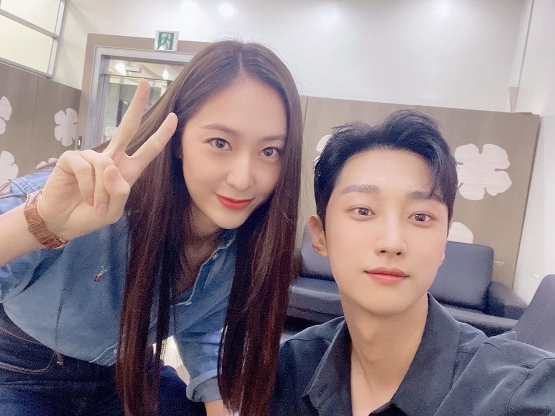 _blooming11JY18's tweet photo. 만남의 광장 with 차태현, 진영, 정수정 full ver. /[정은지의 가요광장] l KBS 210809 방송 https://t.co/6dKOb3b922 - @YouTube

#진영 #정진영 #경찰수업 #가요광장 #kbsdrama #첫방송 https://t.co/6LYRwE9diI