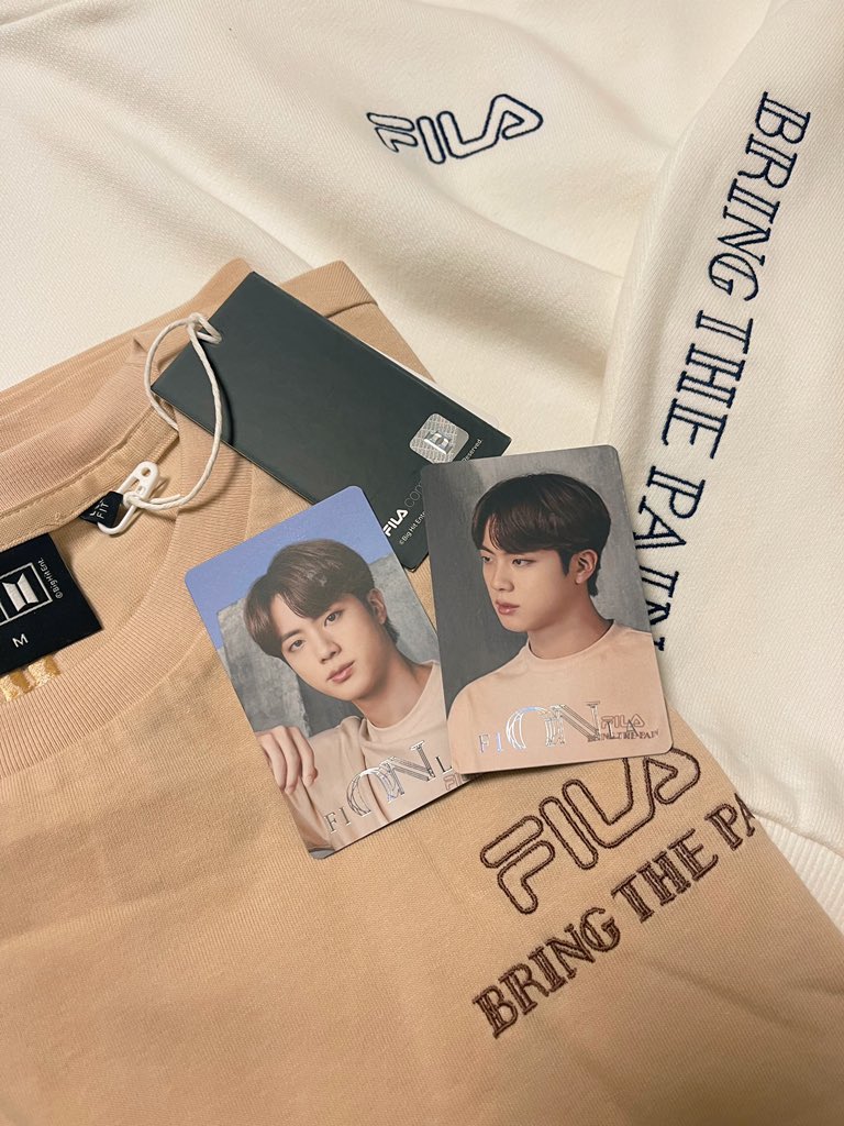 seokjinnie4lyf's tweet photo. seokjin fila pcs got home safely 🥰🥰 thank u so much for the freebies too @saintlyjm 💜💜  #saintlyfeedbacks 💌 https://t.co/KPxAOY1eD9