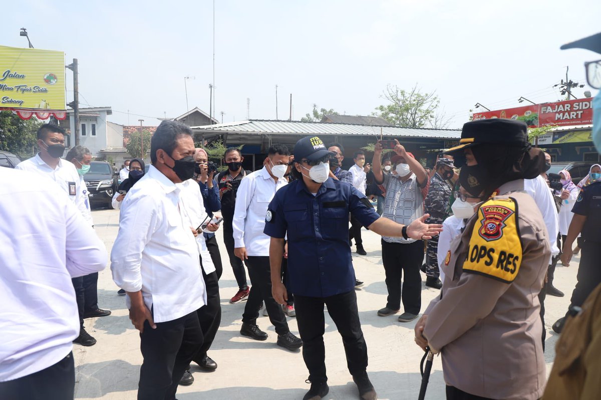 Melanjutkan kunjungan kerja ke Pelabuhan Perikanan Pantai (PPP) Blanakan, Kabupaten Subang, Jawa Barat, (9/8).