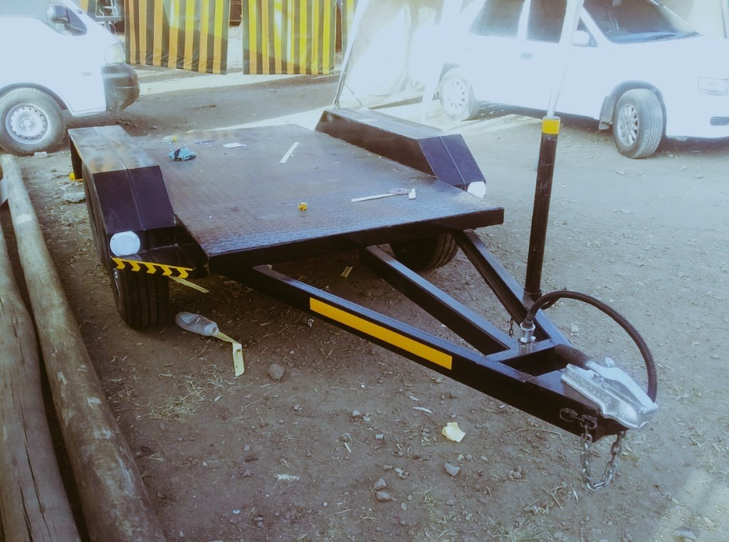 FreshBox tweet media