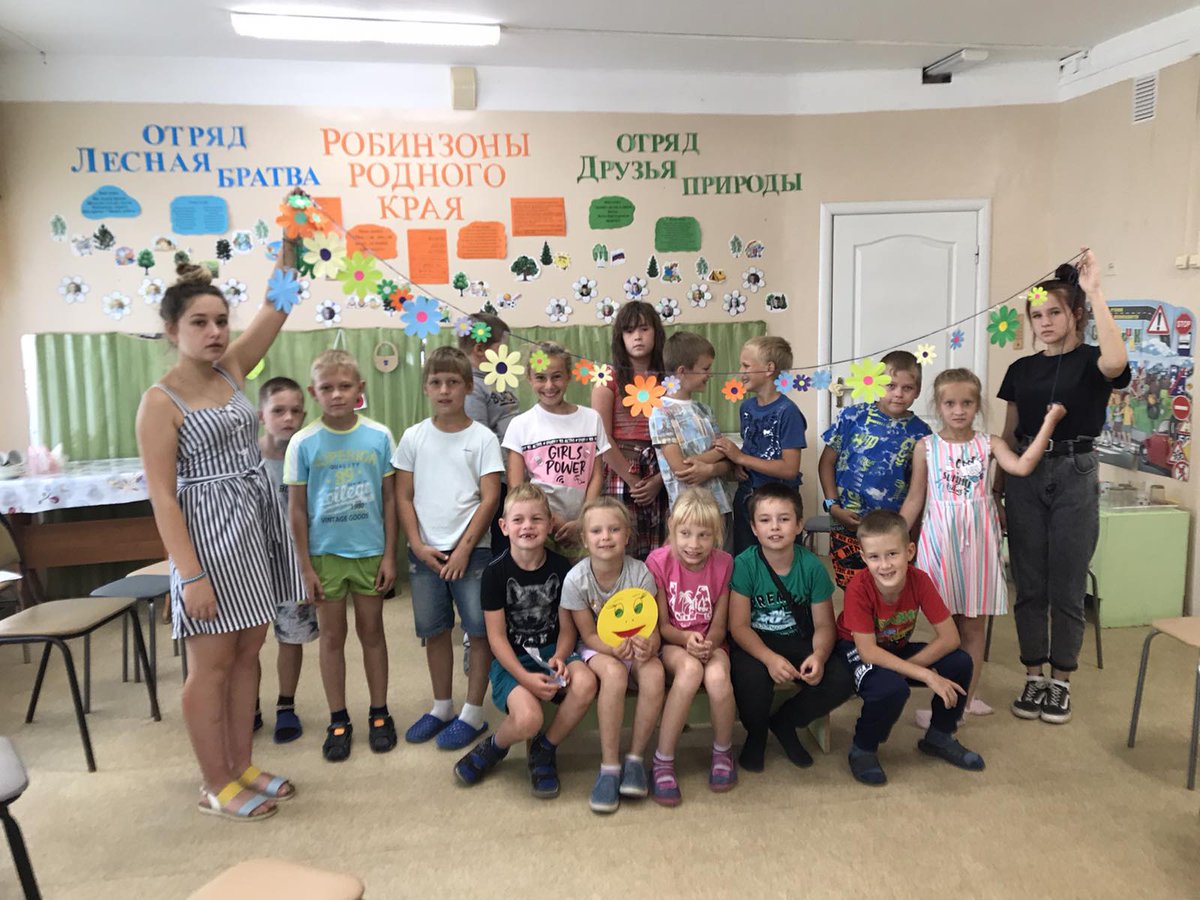 srcnes1's tweet image. #mspno День хороших манер. Ребята на паровозике путешествовали по разным станциям. На остановках разгадывали загадки, обсуждали поступки, проходили по мостику вежливости. Рассказывали про свои хорошие дела, поступки - собрали корзинку добрых дел!!!