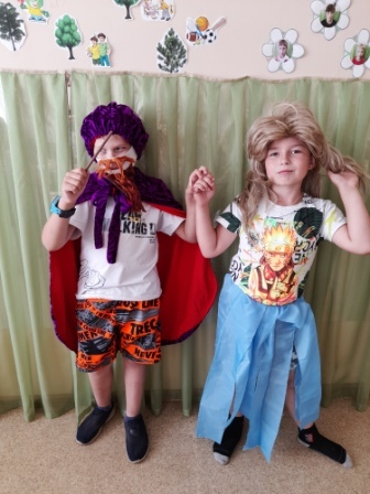 srcnes1's tweet image. #mspno День наоборот - один из самых ярких событий лагеря. Сегодня у нас праздник шуток и приколов. Шутили все: и дети и воспитатели, предлагая ребятам поучаствовать в веселых конкурсах и играх. Сюрпризов было, очень много. Конкурс "На лучший нелепый костюм" прошел на "Ура!!"