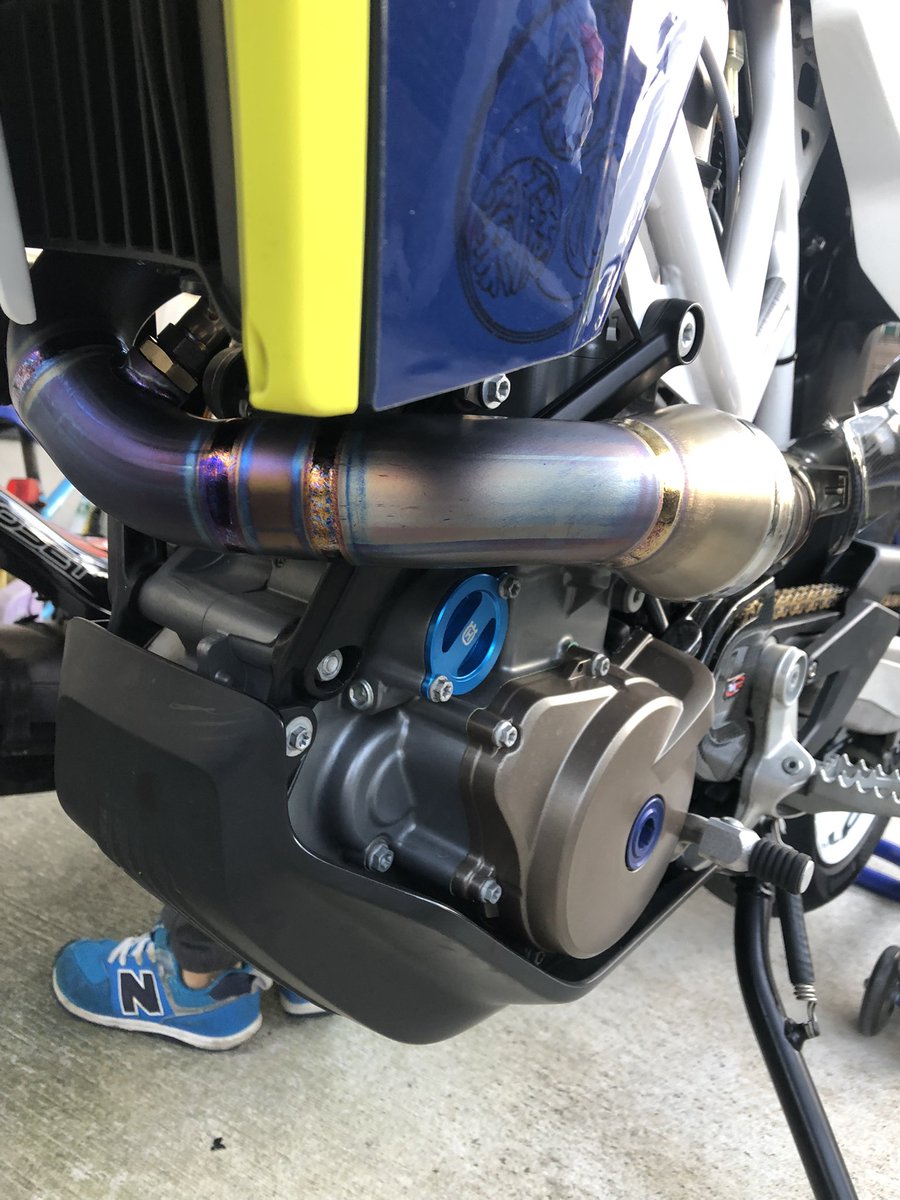AKIA33936931's tweet photo. まぁまぁ良い焼け色がついたのではないでしょうか。
#701supermoto
#tekmo https://t.co/8zMcyPSKA6
