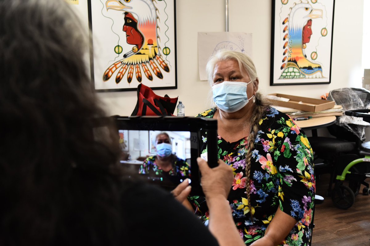 UNDecadeAgeing's tweet photo. A 🆕 social contract for indigenous peoples means learning from their ways of life. For example, they have long valued #intergenerational solidarity—🗝 for #HealthyAgeing.

📸 @InsightShare: Working with First Nations older people of Manitoulin Island, #Canada for @UNDecadeAgeing https://t.co/NlV0GeEikd