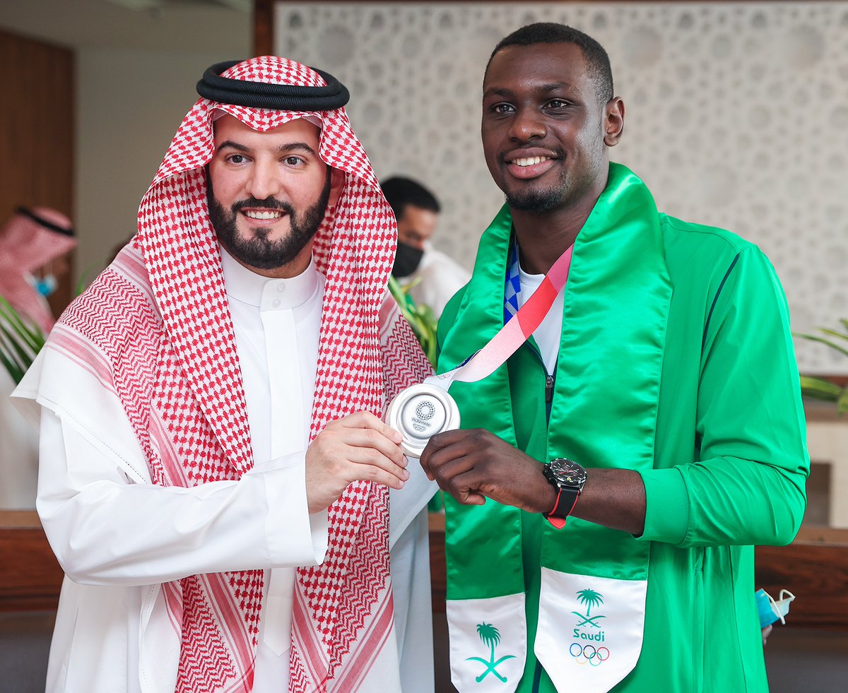 Alhilal_FC's tweet photo. 🔝 أنت "الذهب" @TareqAlhamdi 🙏

#طوكيو_2020 https://t.co/lmaxqxi3Vg