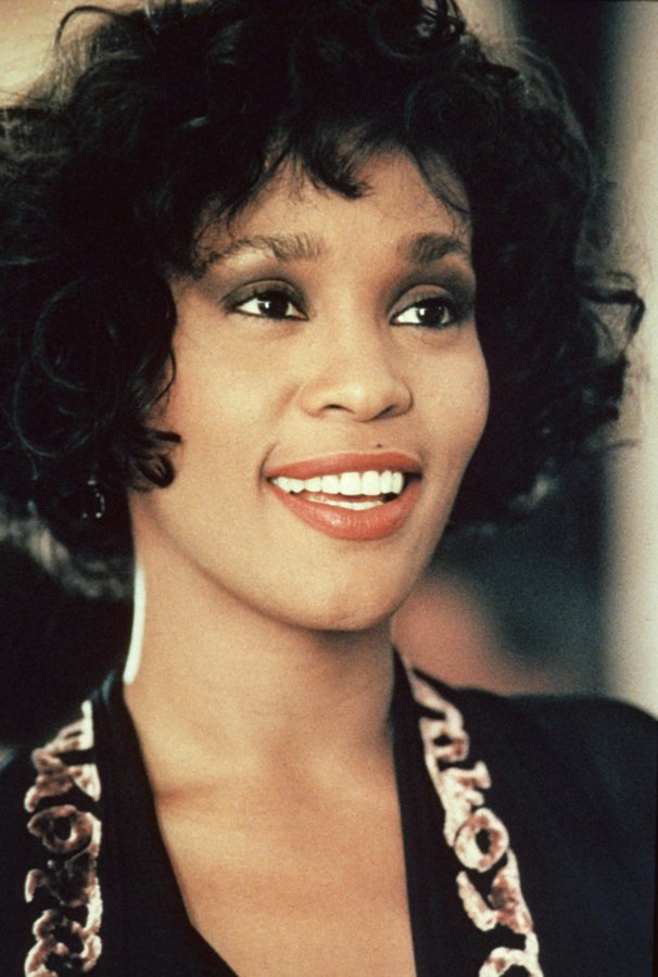 Happy heavenly birthday to Whitney Houston  