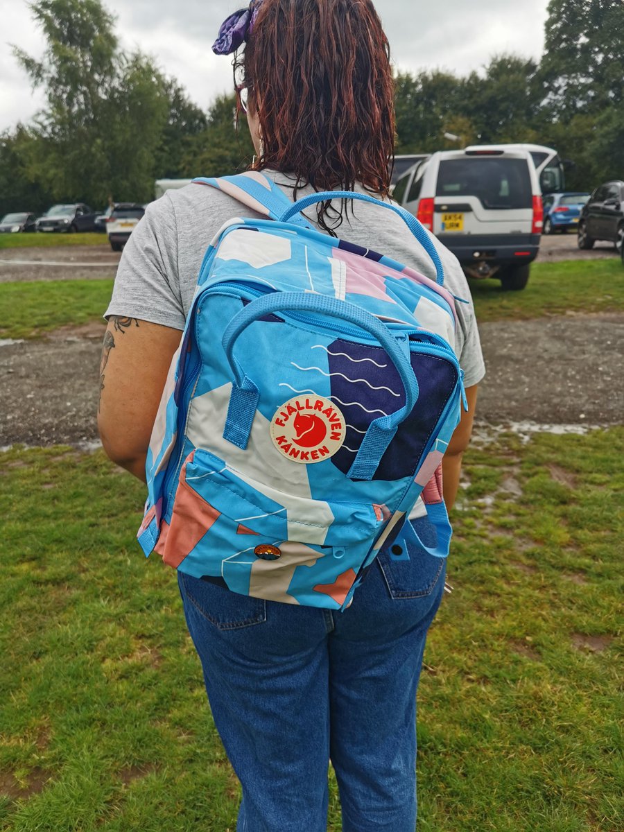 Shells_Travels's tweet photo. How was your weekend beautiful souls?
I'm loving my new #gifted @Fjallraven_Swe KΓ₯nken Art, it was big enough for all of my open water swimming gear this weekend!
π· Alderford Lake
#openwaterswimming
#swimming
#blackswimmer
#happieroutside https://t.co/q1TSe13CPu