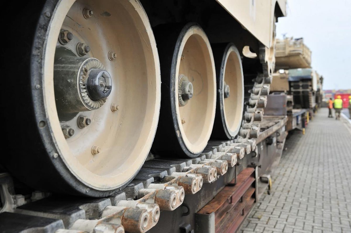 JonHawkes275's tweet photo. A short summary of some research that was done into using titanium for AFV road wheels.

TLDR: Ti road wheels cost a lot more to buy, but last a lot longer than aluminium/steel. Through life Ti road wheels would be c.27% cheaper and save 555 lbs in weight on an M1 tank https://t.co/B5HkaFGoTm