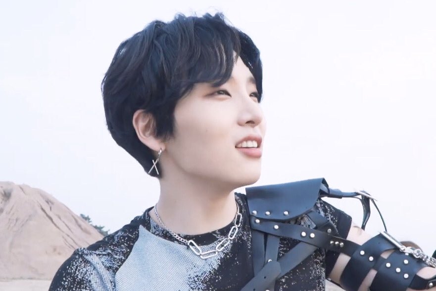 lqseoho's tweet photo. #ONEUS #SEOHO | #원어스 #서호 https://t.co/K1FCpFVJEi