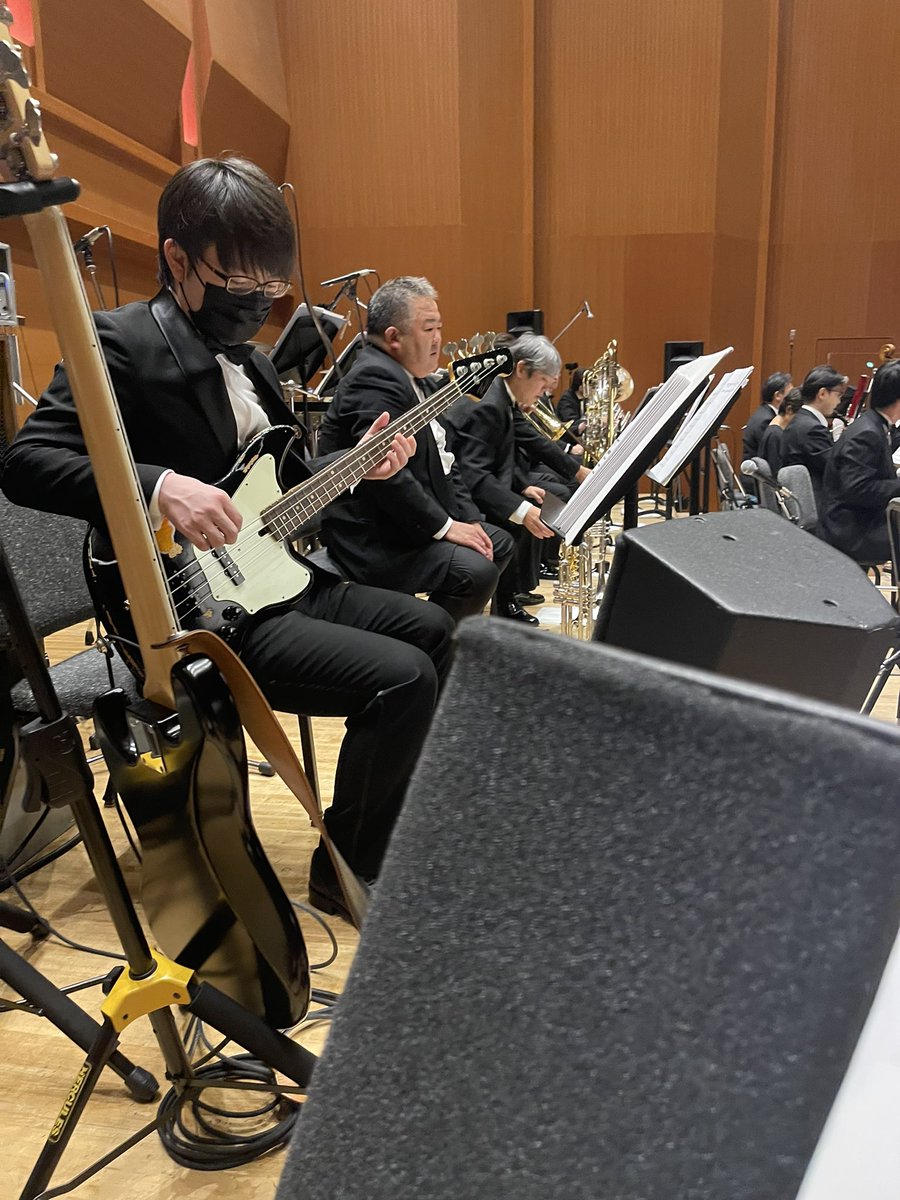 YusukeHorikoshi's tweet image. ACE COMBAT/S THE SYMPHONY THE 25TH ANNIVERSARY
Live自体久しぶりで幸せなのに、オケと共演、バンドも最高、しかも尊敬する伊丹さんとツインギターという最高に贅沢な時間でした！お客さんの拍手も暖かくて感動😭
#ACE25TH