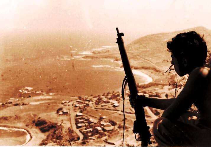 Filim olacak bir bilgi seli
Erenköy'de TMT'ye çalışan bir İsveçli teğmenin gerçek hikayesi 
2 Ağustos 1964. BM Barış Gücü'nde görevli İsveçli teğmen Willy Lindh Erenköy komutanıyla görüşür,Rumların bölgeye binlerce asker tank,top yığdığını,3 gün içinde saldıracaklarını söyler++