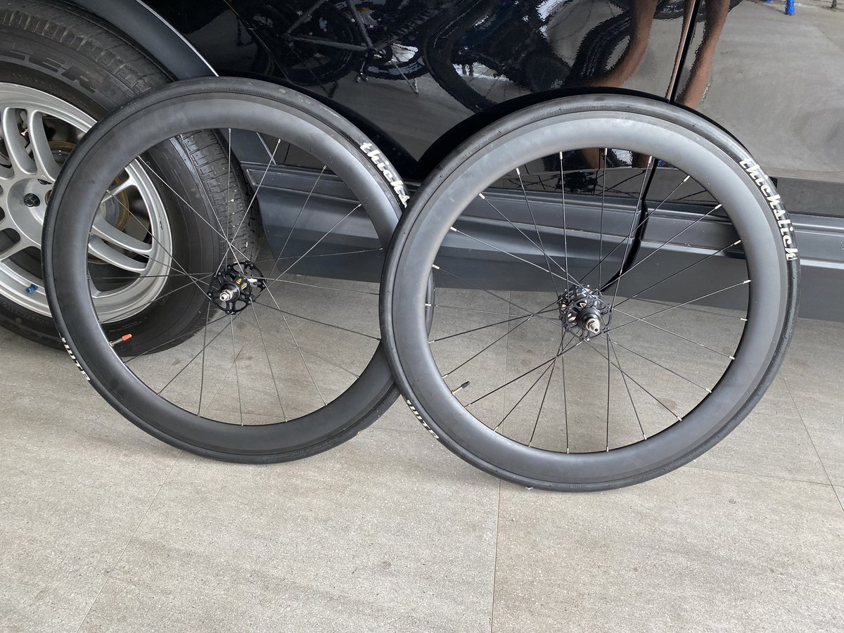 BudiyantoDion's tweet photo. Wts. Rims carbon 6cm hub giorni 
Include ban thickslick 700x25
5,7jt minat DM / WA 08115006067 
#fnfjb https://t.co/KazOhmZIRE