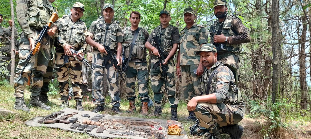 bsf_jammu's tweet image. Today BSF busted a hideout in poonch area  in joint Ops withRR/SOG Poonch.During search huge cache of Arms,Amns,Grenades, Detonators,Cordex&amp;amp; Comn Equipments recovered.
#AlertBSFTroops 
#जीवनपर्यन्तकर्त्तव्य
#BSFJammu 
@HMOIndia
@BSF_India
@ANI
@PIB_India
@PMOIndia
@DDNewslive