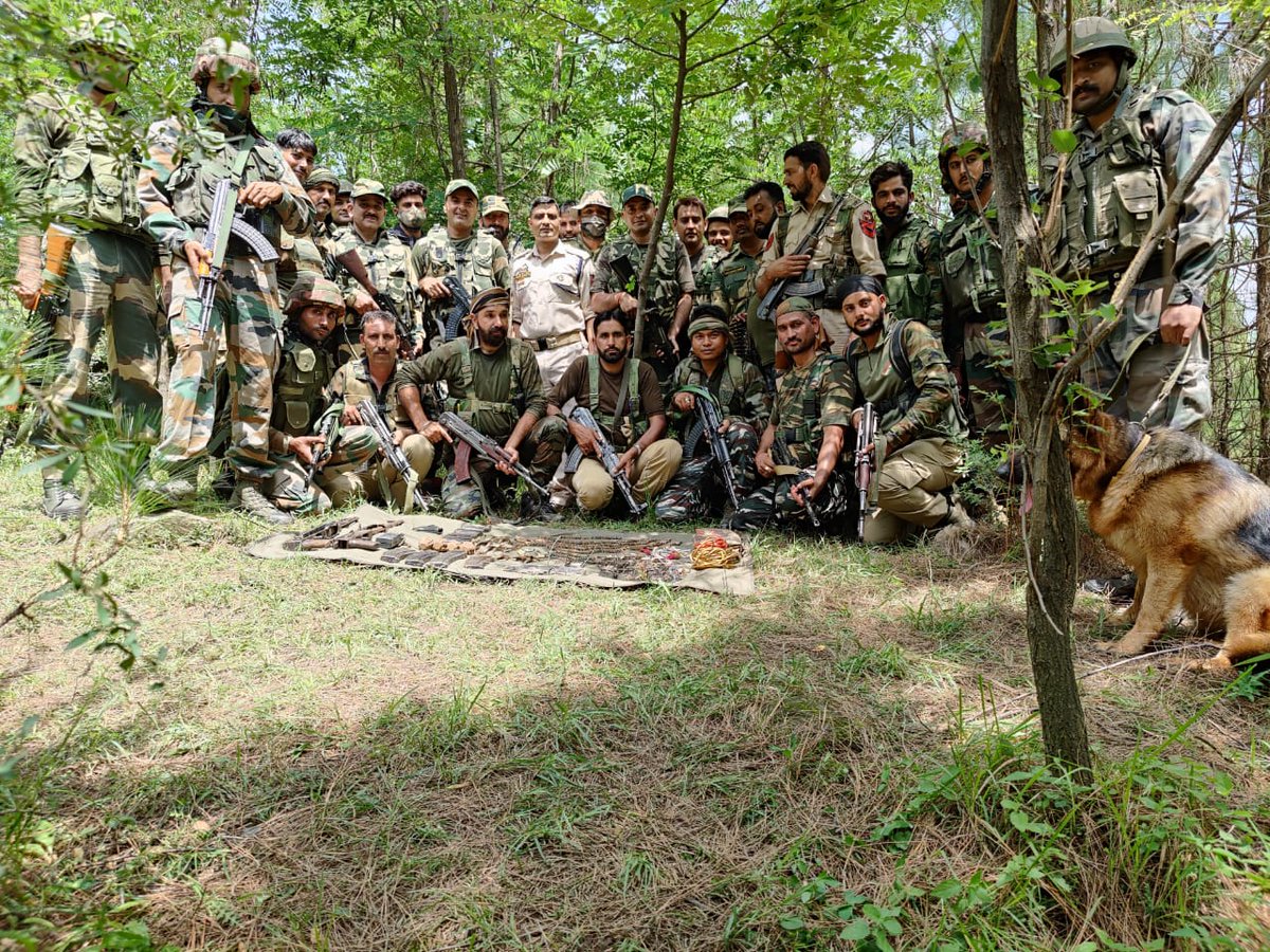 bsf_jammu's tweet image. Today BSF busted a hideout in poonch area  in joint Ops withRR/SOG Poonch.During search huge cache of Arms,Amns,Grenades, Detonators,Cordex&amp;amp; Comn Equipments recovered.
#AlertBSFTroops 
#जीवनपर्यन्तकर्त्तव्य
#BSFJammu 
@HMOIndia
@BSF_India
@ANI
@PIB_India
@PMOIndia
@DDNewslive