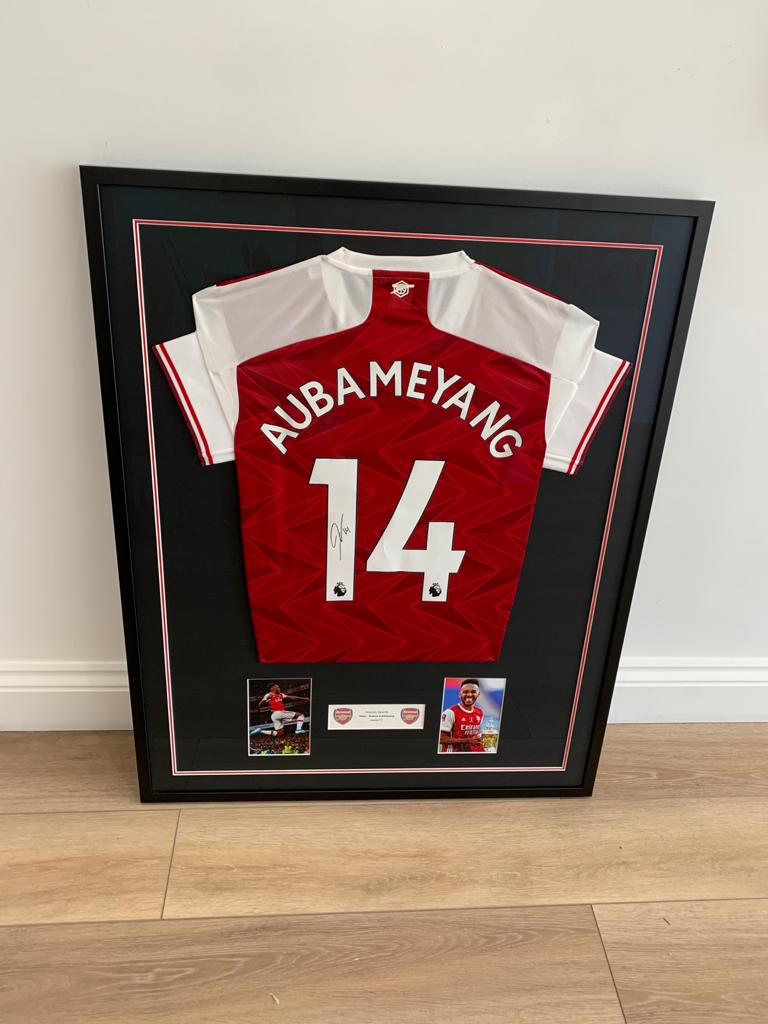 MissHolmes70's tweet photo. Arsenal signed shirt by Aubameyang. Soccer ball #arsenalfc #arsenalkit #aresnalfootballshirt #arsenal #framing #artmillgalleryandframingcentre #aubameyang #footballer https://t.co/S0RMHaWnbW