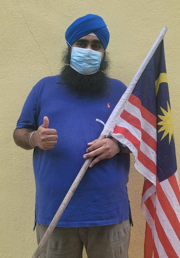 Gurpz's tweet photo. Malaysia is experiencing an overwhelming year and a half. The increasing number of deaths and high daily cases is extremely worrying. I am starting to feel an increasing sense of helplessness as all of our efforts continue to fall short. https://t.co/fSZi36xQyy