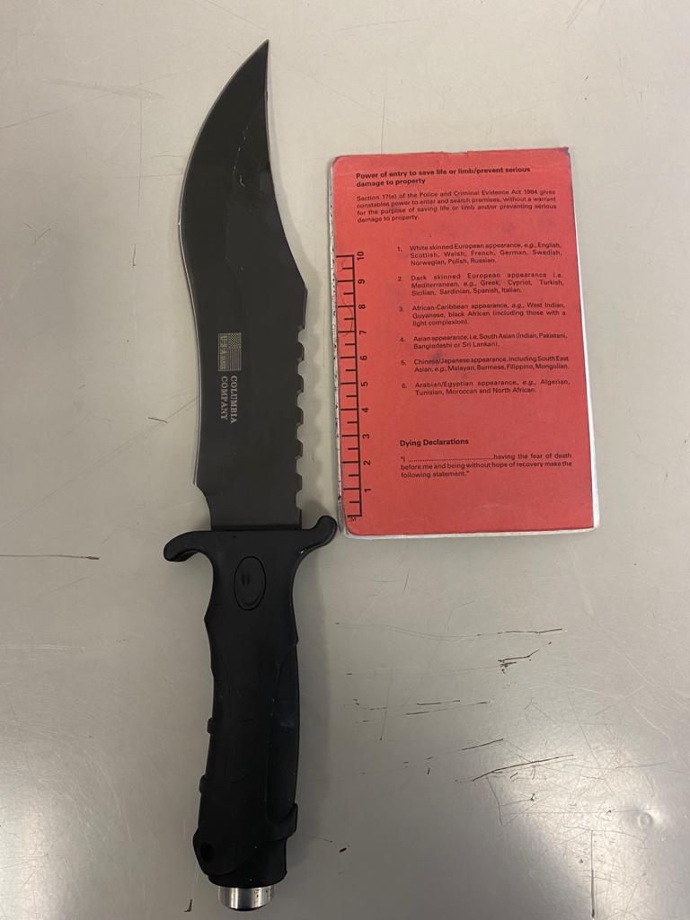 Officers have been out on patrol and recovered one stolen vehicle and a zombie knife #combatingknifecrime #stoppingvehiclecrime #teamwork #saferneighbourhoods #mitcham
