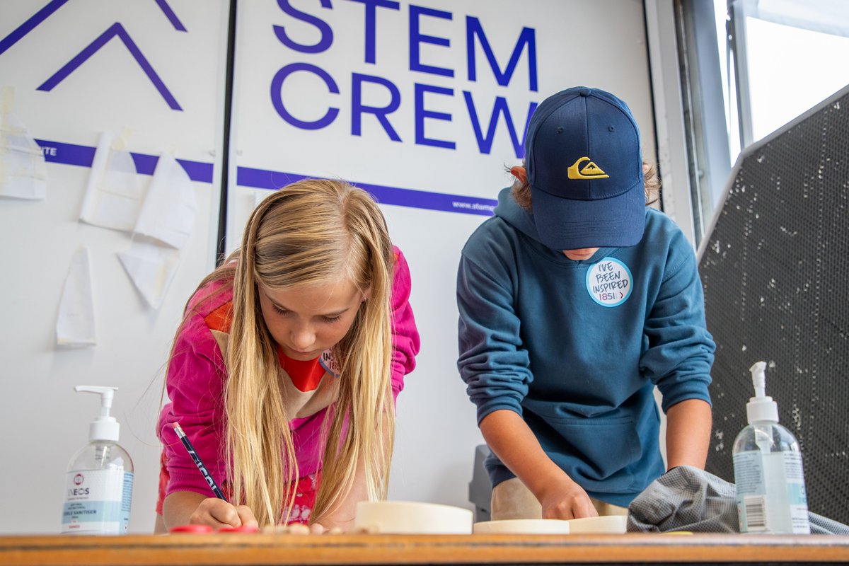 STEM__Crew's tweet photo. What an incredible week we had at @cowes_week! โต๏ธ
In collaboration with our partners @aqldotcom & #ConnectedCowes we inspired 4,000+ young people at our STEM Exploration Zone, with activities from @SpheroEdu & @HenriLloyd63 ! ๐
#NextGeneration #STEMCrew #AQLCowesWeek21 https://t.co/7deMyslCQq