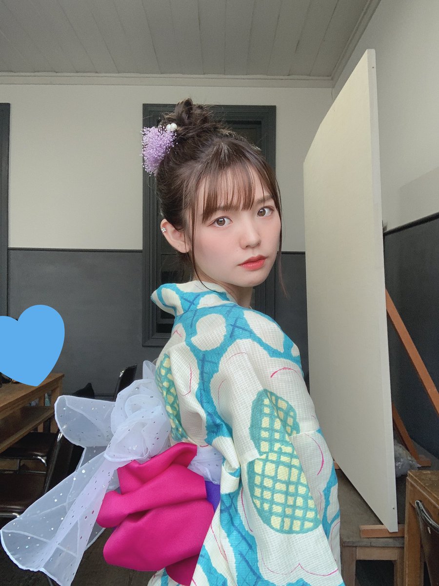 牧田優花 S Tweet 今日は配信お休みします 年ぶりに日付変わる前にベットに入れそう また明日会おうね 別の人かのように見える写真とともにおやすみなさい Trendsmap