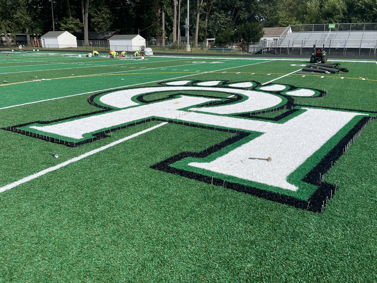 maumeebayturf's tweet photo. 🤓Details matter. @hylantgroup @ohschools       @GreenBearSports @AdamFineske @spatacca @turf_nation @toledosports https://t.co/W3042ZFpam