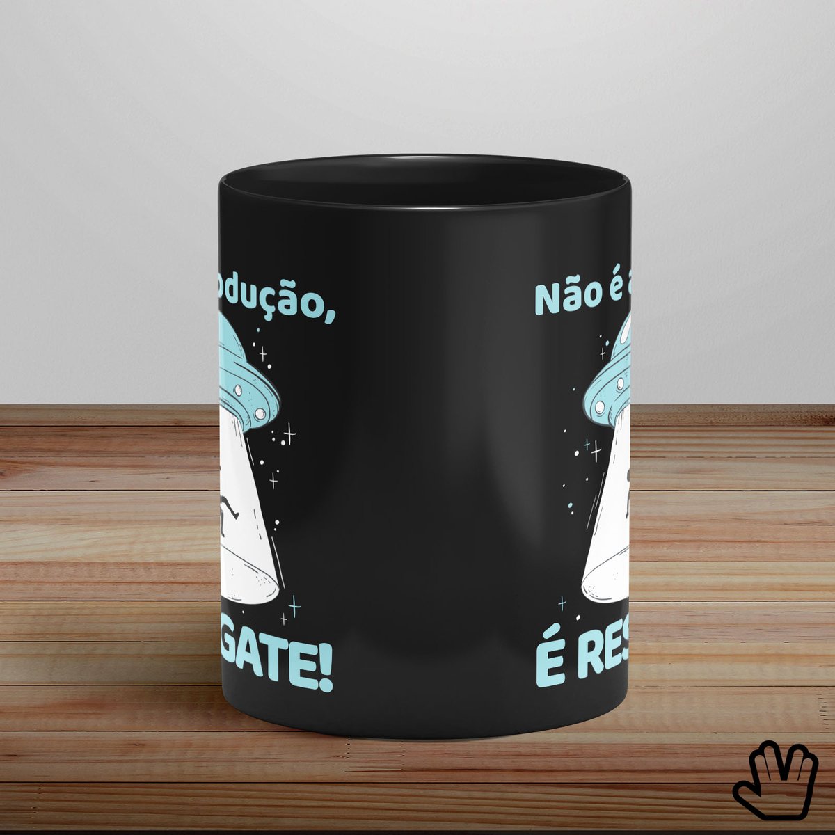 lojaneek's tweet photo. Para você que não esta aguentando mais, ser abduzido parece ser mais resgate que sequestro né!? 😂

Que tal deixar isso bem representado? 🤔

Compre nossa caneca com preços super especiais de inauguração! 

Caneca Preta 320Ml de R$ 49,90 por R$45,00!

#nerd #geek #gamer #caneca https://t.co/M7lFyllrV4
