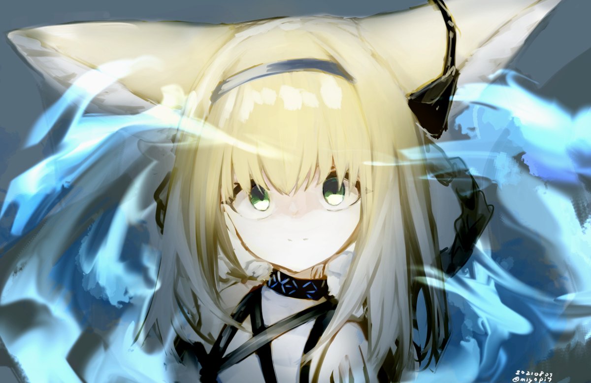 suzuran (arknights) 1girl solo animal ears green eyes fox ears blonde hair looking at viewer  illustration images