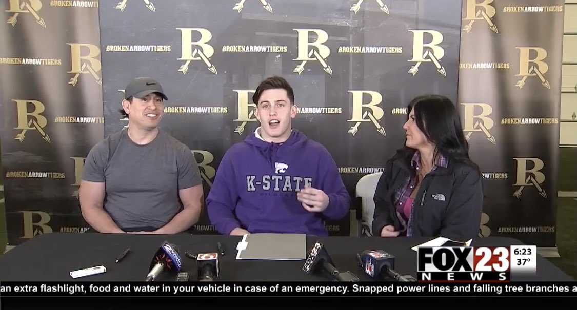 nocontextEMAW's tweet image. 