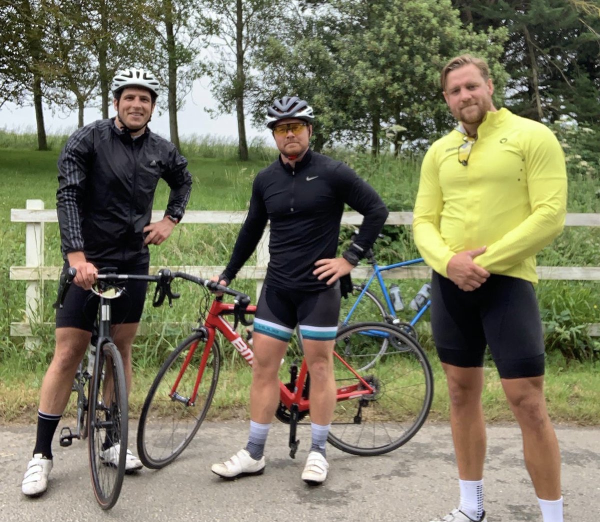 LondonIrishARFC's tweet photo. Good luck to Scott, Joe &amp; Hodge on this charity ride.
https://t.co/2PBxXQVQdb https://t.co/pNdDMU3OWT