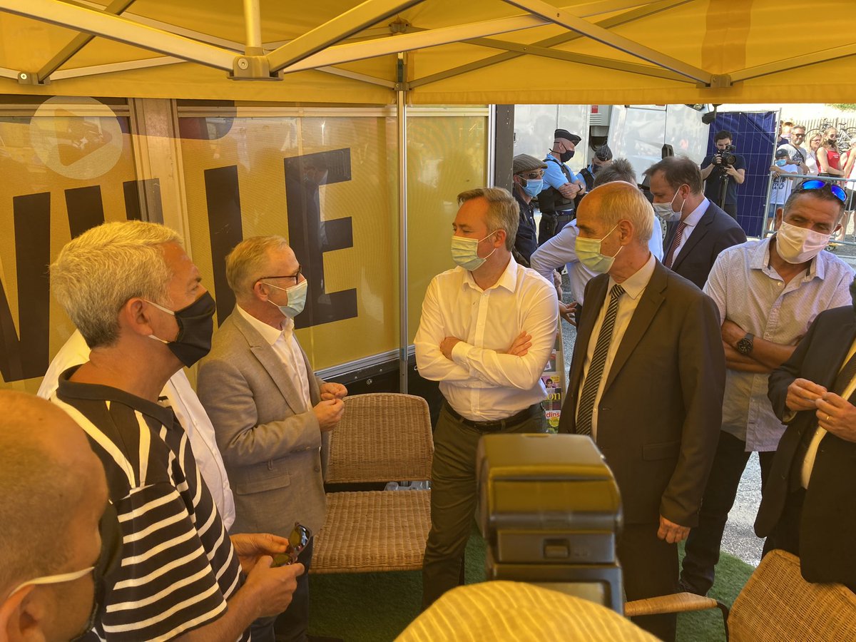 En direct du #bigtour , Hervé Noyon, directeur de Domolandes, et Pierre Froustrey, maire de Vieux-Boucau, rencontre Jean-Baptiste Lemoyne, Secrétaire d’état au tourisme.