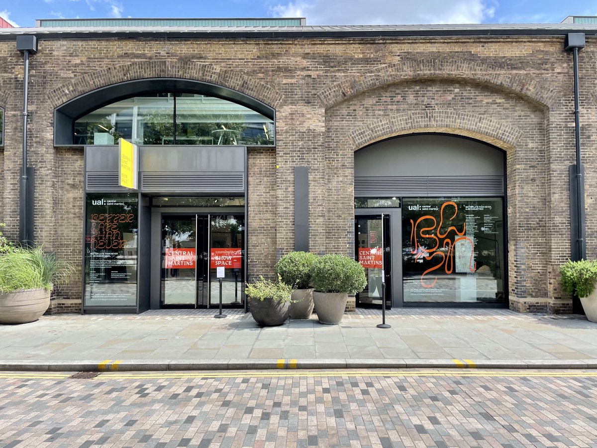 csmgraphics's tweet image. 📢 The work of our 2020 grads is currently on display at Stable Street near Kings Cross ⭐️ Come and take a look before it&apos;s too late! Find out more: arts.ac.uk/whats-on/bette…