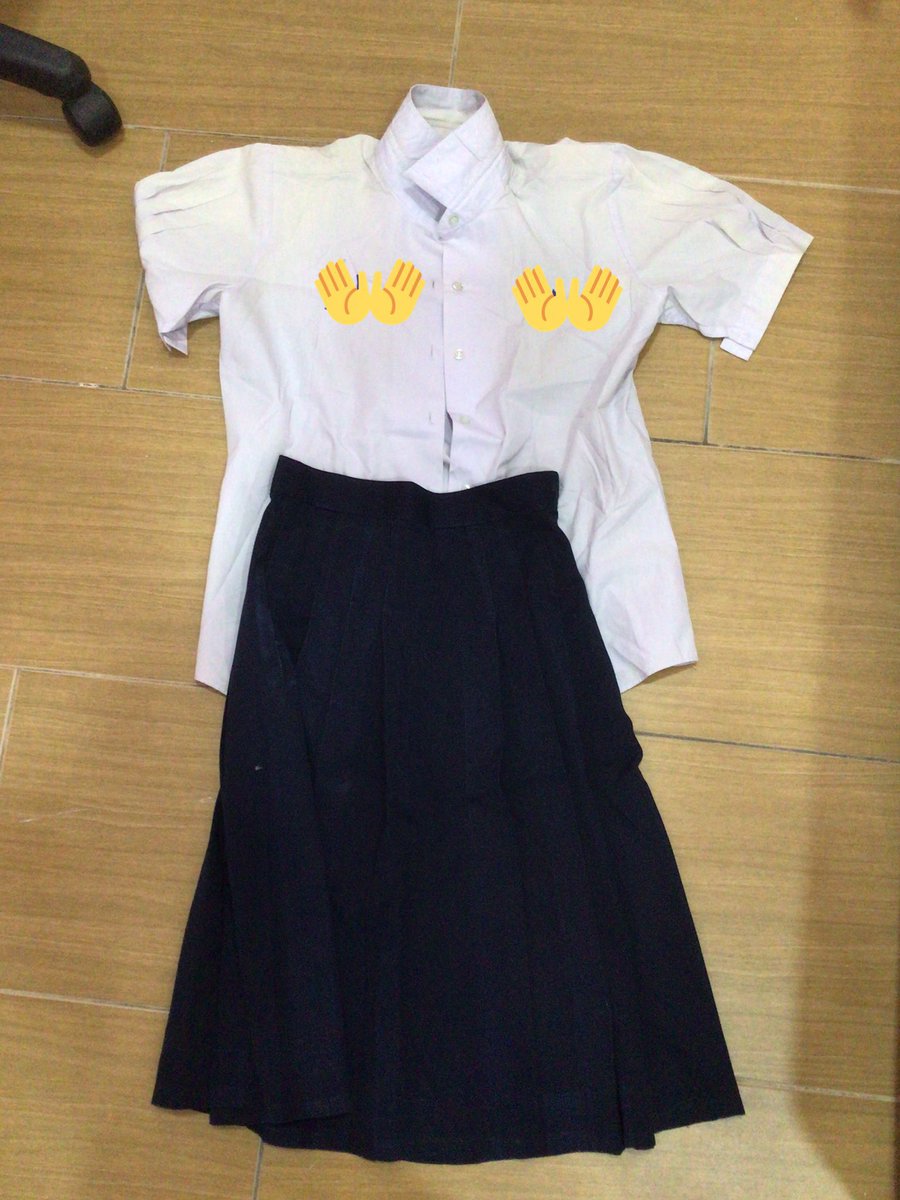 jeeelynn3's tweet photo. 上架 5

白衣 + 黑蓝裙

泰国普通学生
还有名字和校徽

买了不会后悔

有兴趣pm pm

#中学生 #中学生女子 #校服 #校服控 #马来西亚校服 https://t.co/y02G5rBVAr