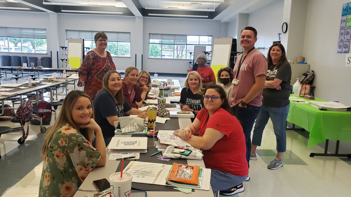 PiperCCameron's tweet photo. CG Visioning is underway! Looking forward to unveiling our new statement to our @cg_cats community! #cgcats #framingsuccess #SuccessCSISD https://t.co/7XFdp6AHBE