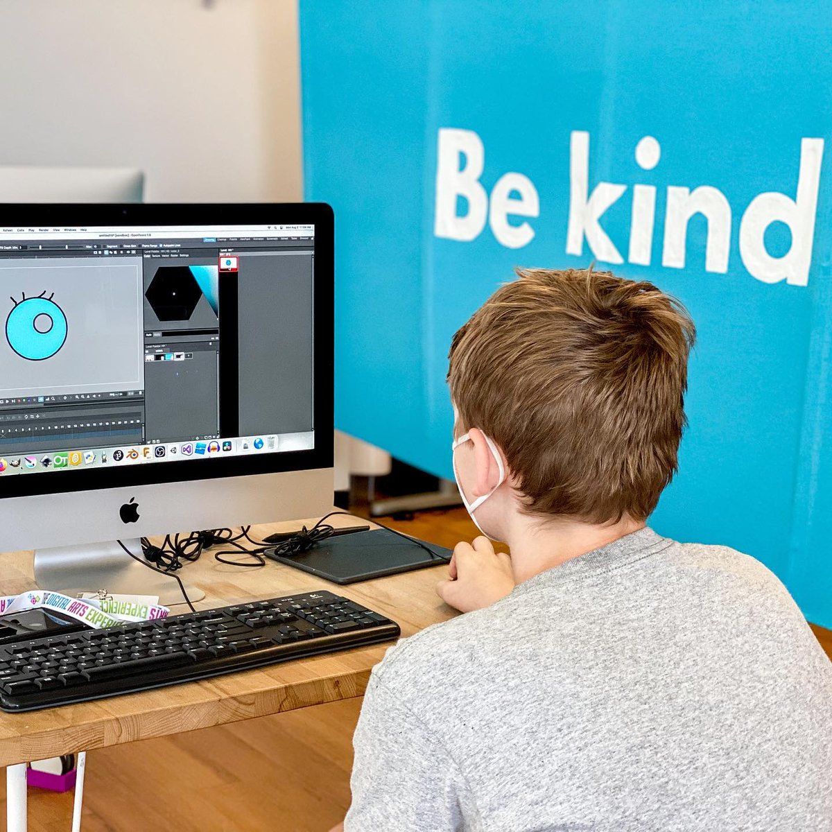 thedaexperience's tweet photo. Wanted to share some photos of kids in their creative zones! 💡

#createsomethingamazing #letyourcreativityshine #summercamp #steameducation https://t.co/j2LcSQKqeY
