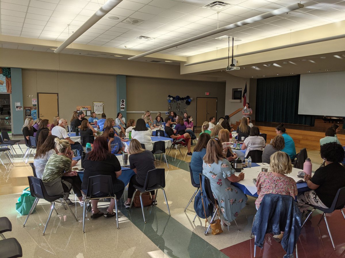 So glad to have the gang back together <a href="/FSESFriendship/">Friendship Elementary</a>  #Proud2bFSES #ChargerNation