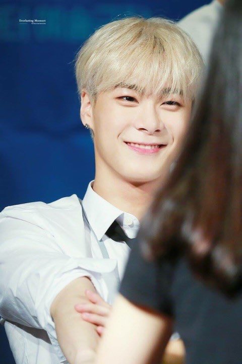 로콩 tweet media