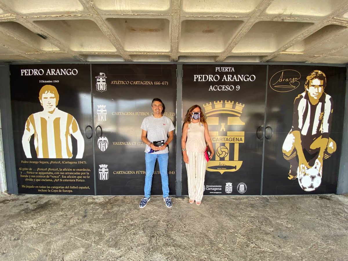 ☑️ <a href="/mjsoler_ct/">M.J. Soler 🇩🇰</a> y <a href="/JeGiGa/">Jesús Giménez Gallo</a> han participado en el acto de nominación de las puertas 1-21 y 9 del #Cartagonova 🏟

⚪️ Jabato' #Sagarduy
⚫️ Perico #Arango

🇩🇰🙌🏼 Orgullosos de su #legado y de canalizar (<a href="/RicardoSeGar/">®️icardo Segado 🇪🇸🇩🇰</a>) las solicitudes de <a href="/fpfcct/">Federación de Peñas FC Cartagena</a> y <a href="/VeteranosEfese/">VeteranosFCCartagena</a> 

#Cartagena #leyendas