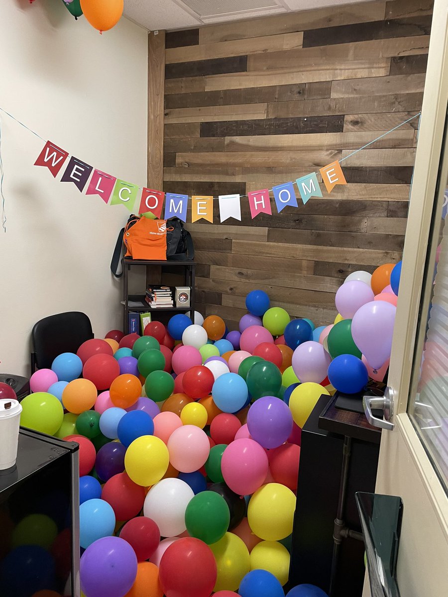 Jennifer Levesque tweet media