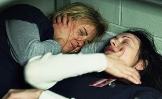 intoinZOI tweet media