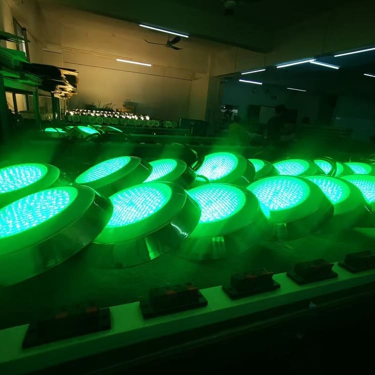 MiteLedLighting's tweet image. Stable and high quality,good price and fast delivery--MITE Lighting.🤗🤗
WhatsApp and Wechat: +86-13168568972. 
#ledpoollights #ledfactory