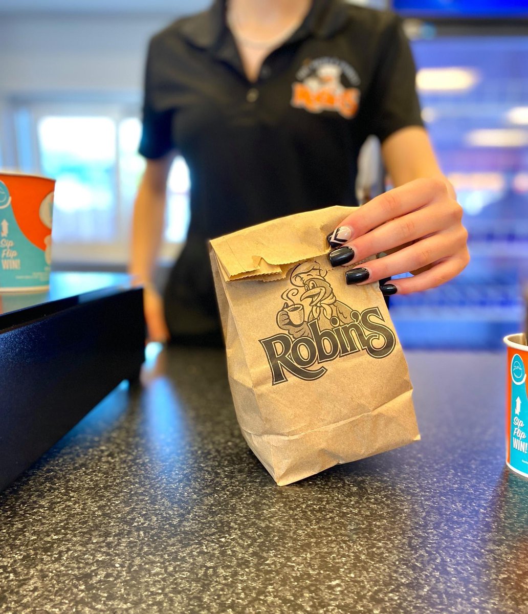 MelsPEI's tweet photo. Start your week off with Robin’s ☕️ 

Robin's Donuts is now open for business at our Winsloe Petro Canada and North River Shell locations! 

Stop in for a treat or beverage while fuelling up at these Mel’s locations! https://t.co/1pYv3ZhrWV