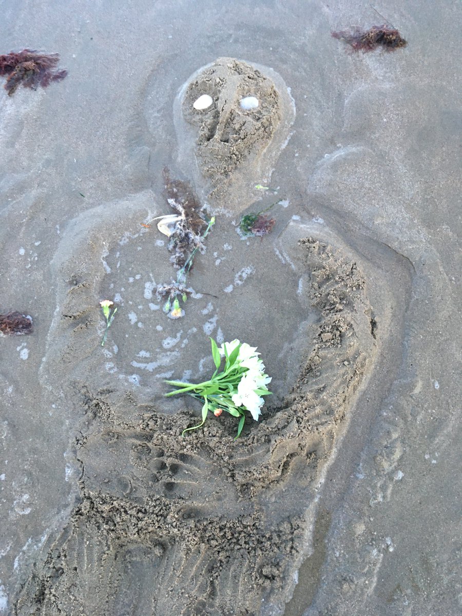 FossilFreeNI's tweet photo. On the eve of today's stark report from the IPCC we held a sand art action to mark all we have lost and all we stand to lose from climate breakdown
@NILGOSC  time to divest
We need action now! 
Join our group and email your councilor today: https://t.co/eTwV5YmFY1...
#divestni https://t.co/pqyl9wImt7